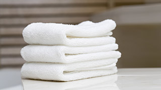 Admirals Club shower suites 